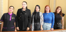 Luz Quiceno, Paula Fernanda López, María Angélica Osorio, Carolina Castaño y María Eugenia Marín.