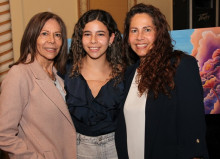 Fanny Marín, Juanita Ocampo y Claudia Duque.