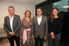 Santiago Giraldo, Martha Lucía Osorio, Jorge Eduardo Rojas, alcalde de Manizales, y Andrea Cadavid.