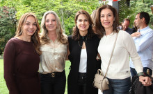 Mónica Ochoa, Adriana Muñoz, María Amparo Arango y Margarita Cadavid.