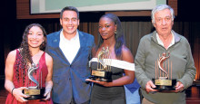 Sofía Cárdenas, Acord de Plata; Jorge Eduardo Rojas, alcalde de Manizales; Ingrid Segura, Acord de Oro; Ramiro Henao, recibió en representación de Diana Carolina Peñuela.