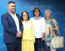 Sergio David Murcia, Gloria Betancurt, Analida Betancurt y Luz Stella Betancurt.