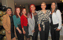 Miriam Barón, Diana Toro, Victoria de las Flores, Paula Morales, Maribel Urrea y Alba Luz Echeverri.