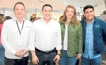 Álvaro Castilla, el alcalde Jorge Eduardo Rojas Giraldo, Juana Carolina Londoño y Jorge Carmona.