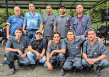 De pie: Carlos Restrepo, Gonzalo Londoño, Uriel Salgado, Enrique Restrepo, Hernán Muñoz. Abajo: Julián Carmona, Edgar Martínez, Juan Manuel Rivera, Norberto Ramírez y Estivén Pérez.