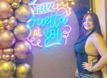 Laura Sofía Cárdenas disfrutó de una cena para celebrar su cumpleaños número 24.