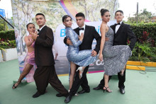 Presentación artística del grupo Acompás Latino, bajo la dirección de Jhon Freddy Ríos.