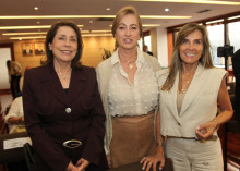 Luz Marina Restrepo, Chela Restrepo y Beatriz Rojas.