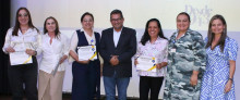 Reconocimiento a Auditores Internos: Sandra Sosa López, Soledad Ramírez Zapata, Patricia Holguín Aranzazu, Fabio Arias Orozco, Nancy Forero Cárdenas, Marcela Valencia Quintero y Paula Chica Cortés, vicerrectora Administrativa.
