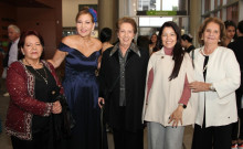 Gloria Luz Ángel, editora de Papel Salmón de LA PATRIA; María Isabel Saavedra, cantautora; Clara López de Estrada, directora del Centro Colombo Americano; Ivonne Mendoza, gerente del Banco de la República, y Elvira Escobar de Restrepo, directora ejecutiva del Museo de Arte de Caldas.