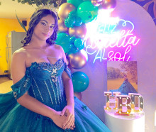 Isabela Mateus celebró sus 15 años con una cena especial.