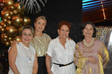 Juliana Salcedo, María Nancy Estrada, Julieta Uribe (vicepresidenta), y Luisa Ocampo. 