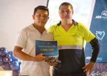 Aureliano Tapasco, operario de mina, y Jorge Caro, gerente de QHS de Aris Mining Marmato.