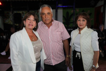 Luz Marina Giraldo, Javier Betancur y Lucrecia Bedoya.