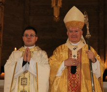 César Emilio Pérez Usme y José Miguel Gómez Rodríguez, arzobispo de Manizales