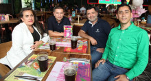 Fressia Carvajal, Gustavo Montes, Juan Ayala y Jimmy Toro compartieron un almuerzo de trabajo en el restaurante Patrimonio.