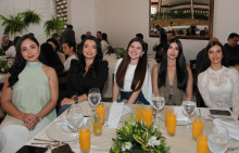 María Fernanda Arboleda, Jennifer Molina, Martha Alejandra Lozano, Alejandra Ramírez y Carolina Hurtado.