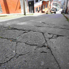 Piden reparación de calle de las Américas